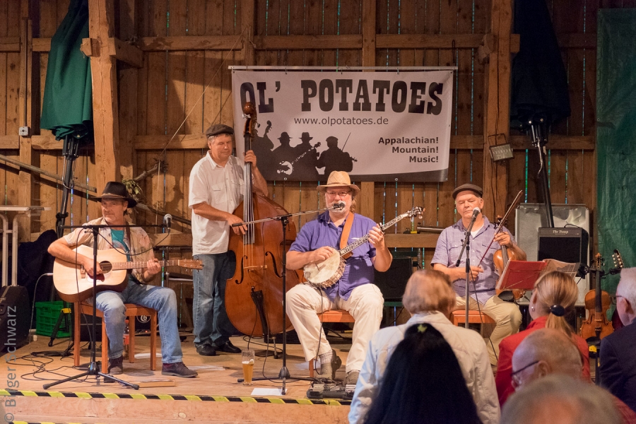 Die Ol`Potatoes spielen im Kirch-Cafè Meinerdingen.