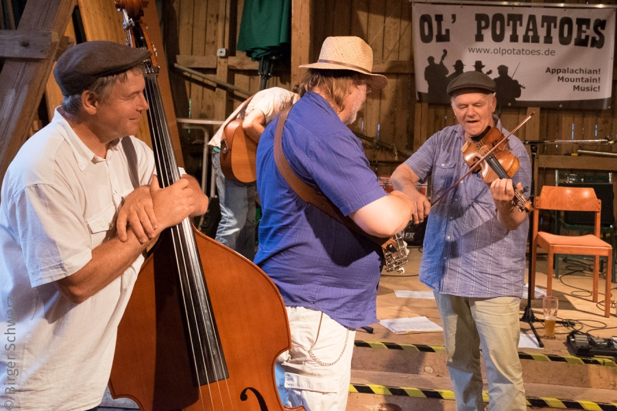Die Ol`Potatoes spielen im Kirch-Cafè Meinerdingen.