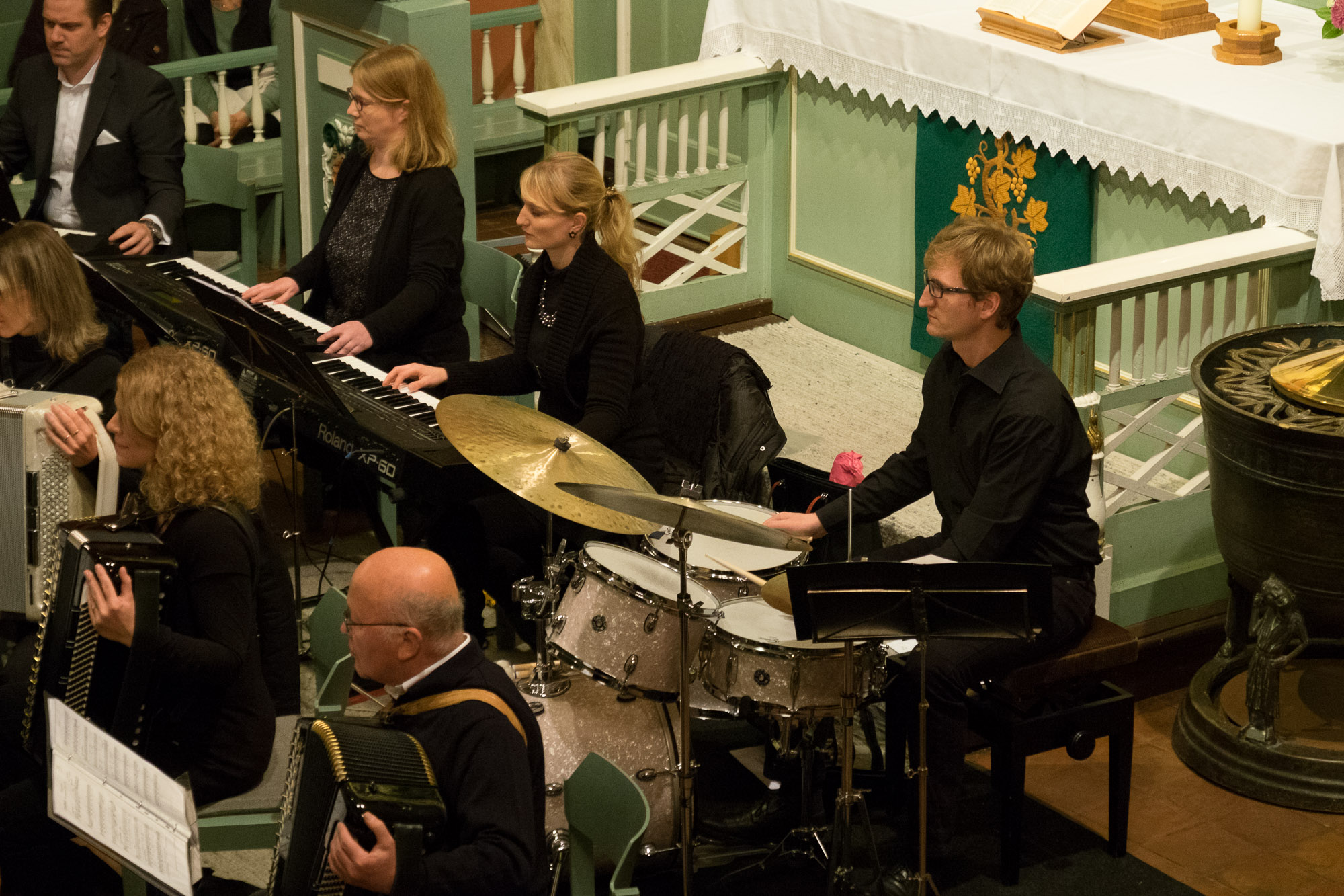 Abschiedskonzert des 1. Orchesters der Harmonikafreunde Schneverdingen unter der Leitung von Axel Nicolaus. Axel Nicolaus gibt nach 33 Jahren die Leitung des Akkordeon Orchesters der Harmonikafreunde Schneverdingen ab.