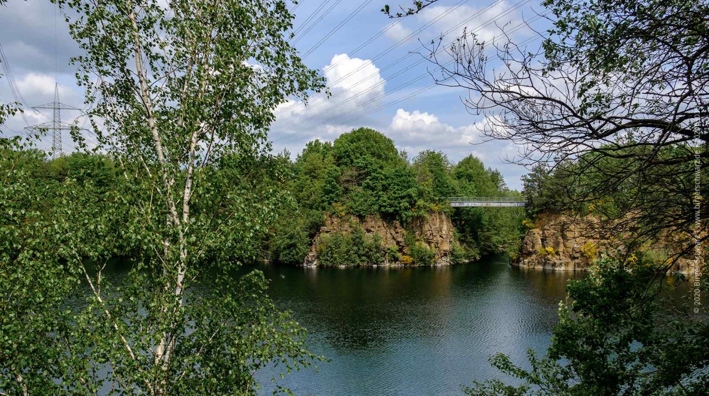 Canyon-Brücke an den Dietesheimer Steinbrüchen. - Canyon-Brücke an den Dietesheimer Steinbrüchen. - Fluss, Flüsse, Rhein, Fujifilm X-Pro2