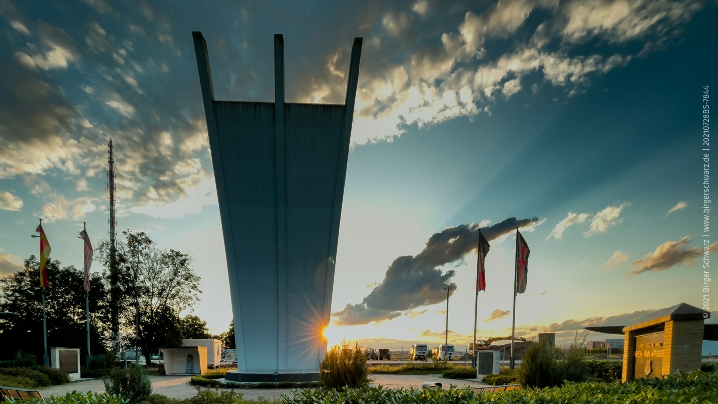 Luftbrückendenkmal Frankfurt - Augenblick, Fotografie, Apple iPhone 12 Pro